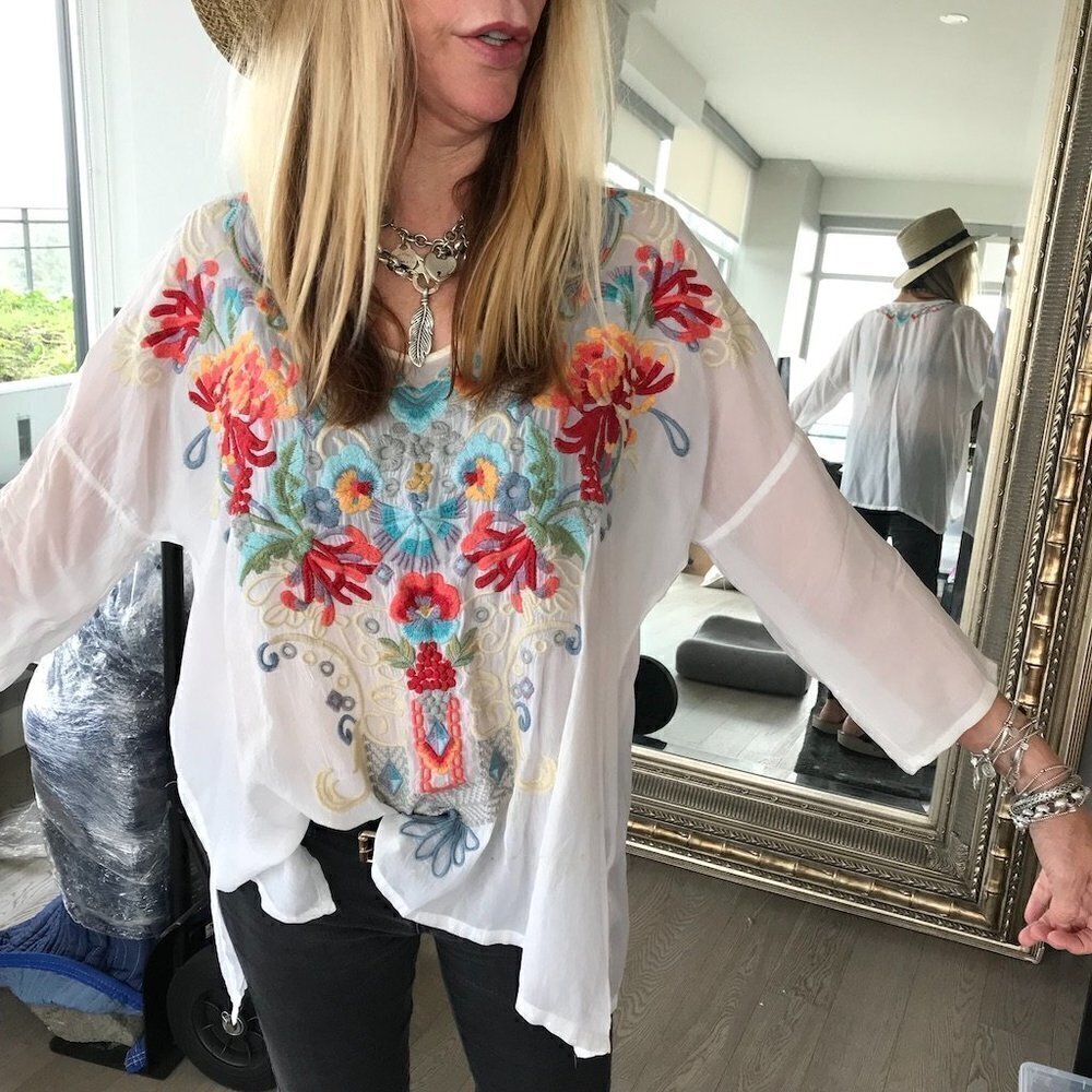 JOHNNY WAS White Floral Embroidered Boho-Chic Sheer Rayon Top Blouse Tunic S